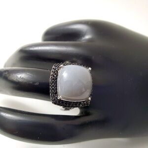Sterling Silver 925 Solitaire Chalcedony Black Spinel Halo Ring